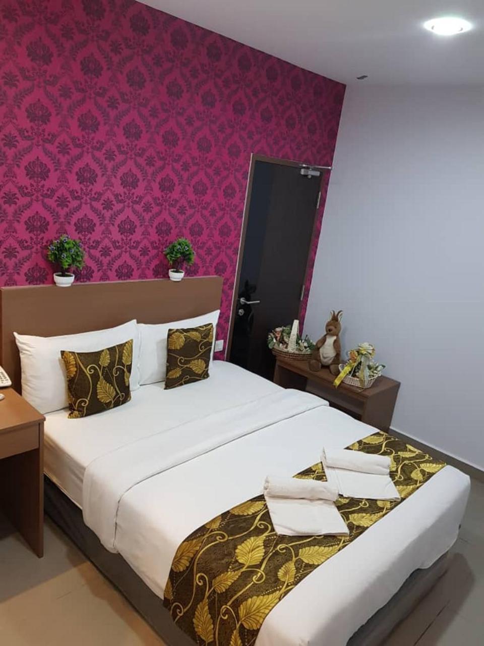 D'Metro Hotel Шах Алам Екстериор снимка
