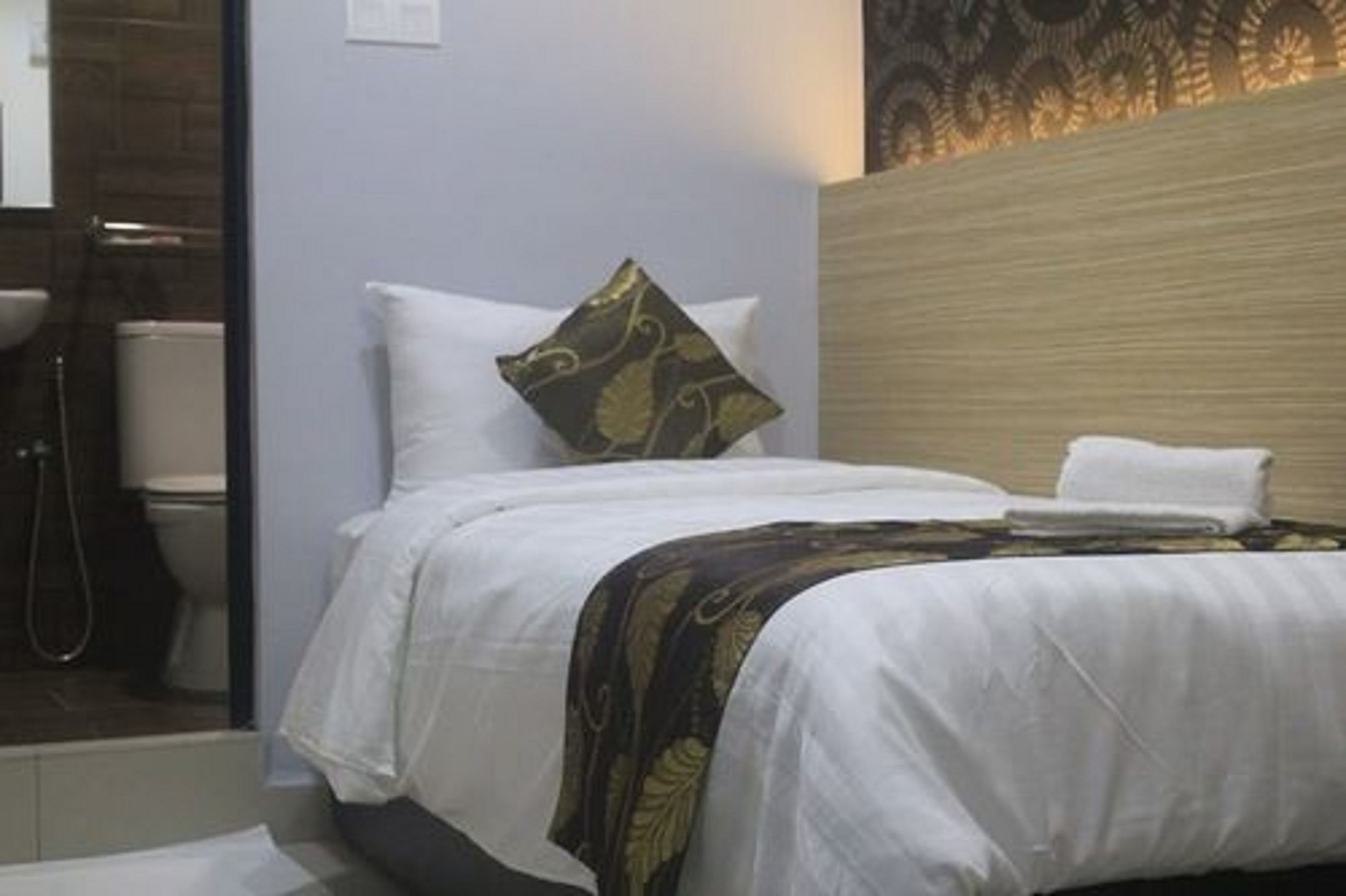 D'Metro Hotel Шах Алам Екстериор снимка