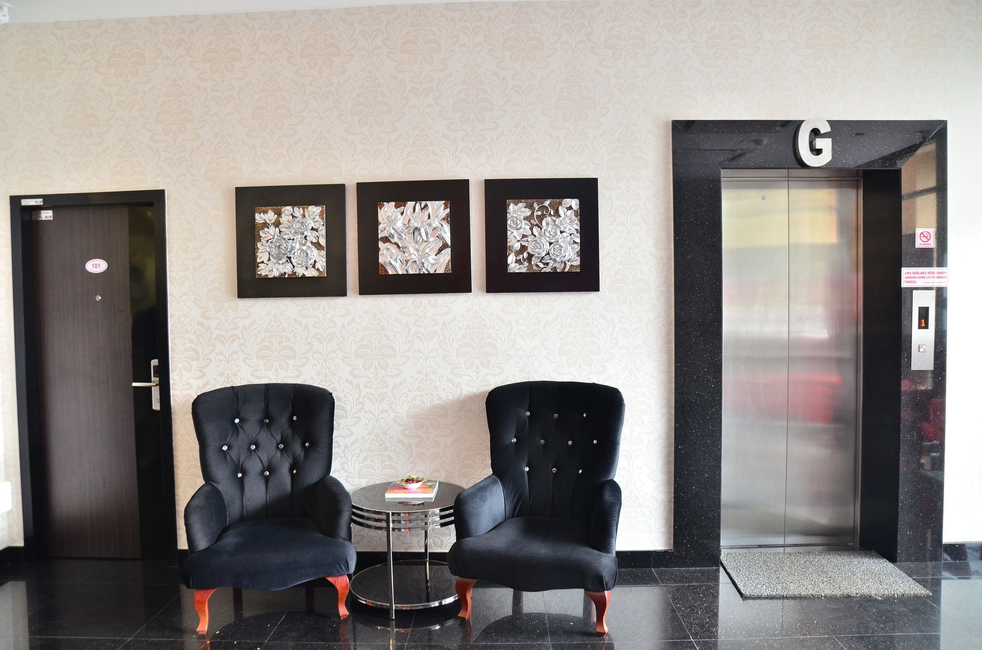 D'Metro Hotel Шах Алам Екстериор снимка